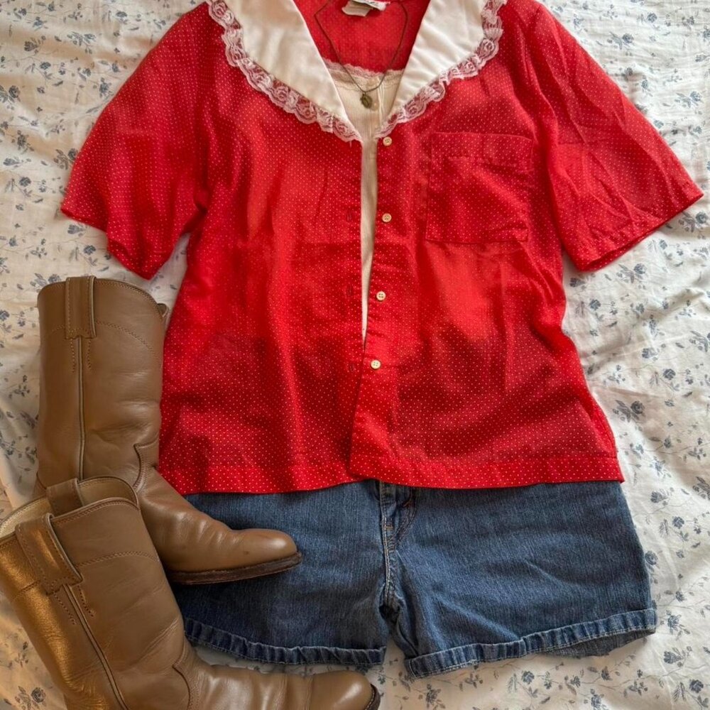 Red Polkadot Vintage Button-up w/ Lace Collar
